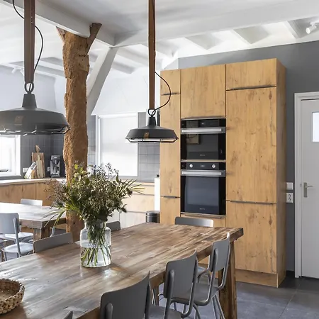Luxuriously Restored With Trendy Interior Close To Sea And Forest Groet