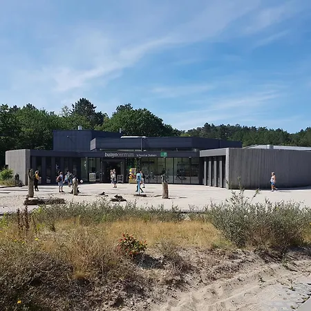 Luxuriously Restored With Trendy Interior Close To Sea And Forest Сasa de vacaciones