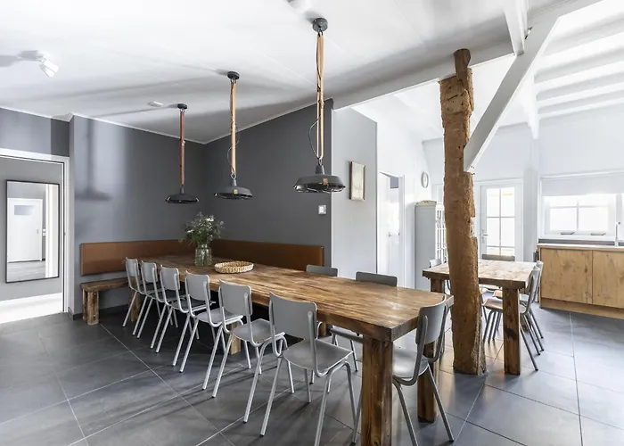 Luxuriously Restored With Trendy Interior Close To Sea And Forest * Грут