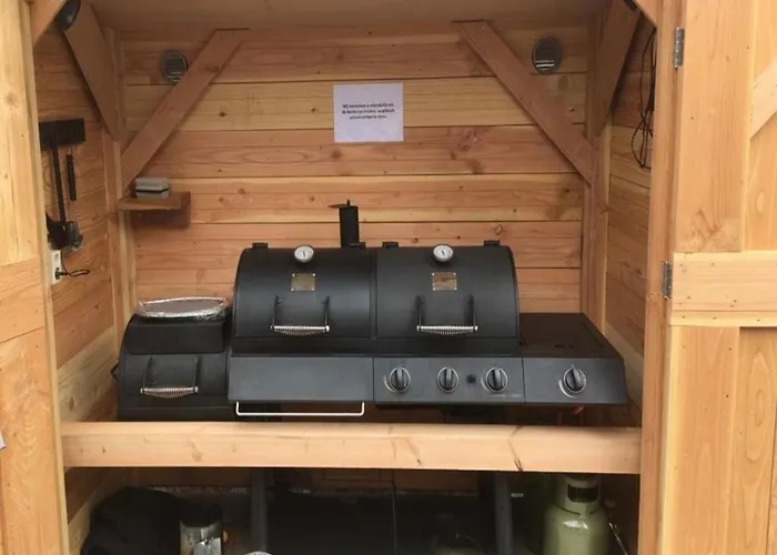 Luxuriously Restored With Trendy Interior Close To Sea And Forest Дом отдыха *