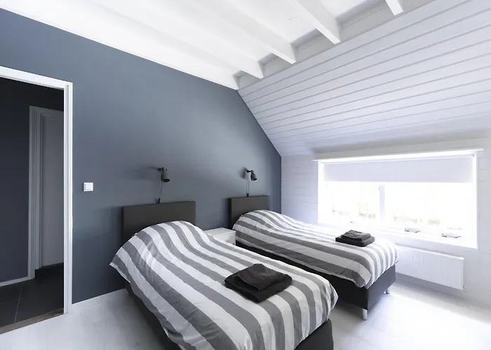 Luxuriously Restored With Trendy Interior Close To Sea And Forest * Грут