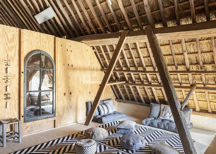 Luxuriously Restored With Trendy Interior Close To Sea And Forest Дом отдыха Грут