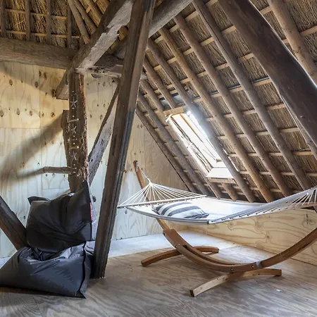 Holiday home Luxuriously Restored With Trendy Interior Close To Sea And Forest Groet